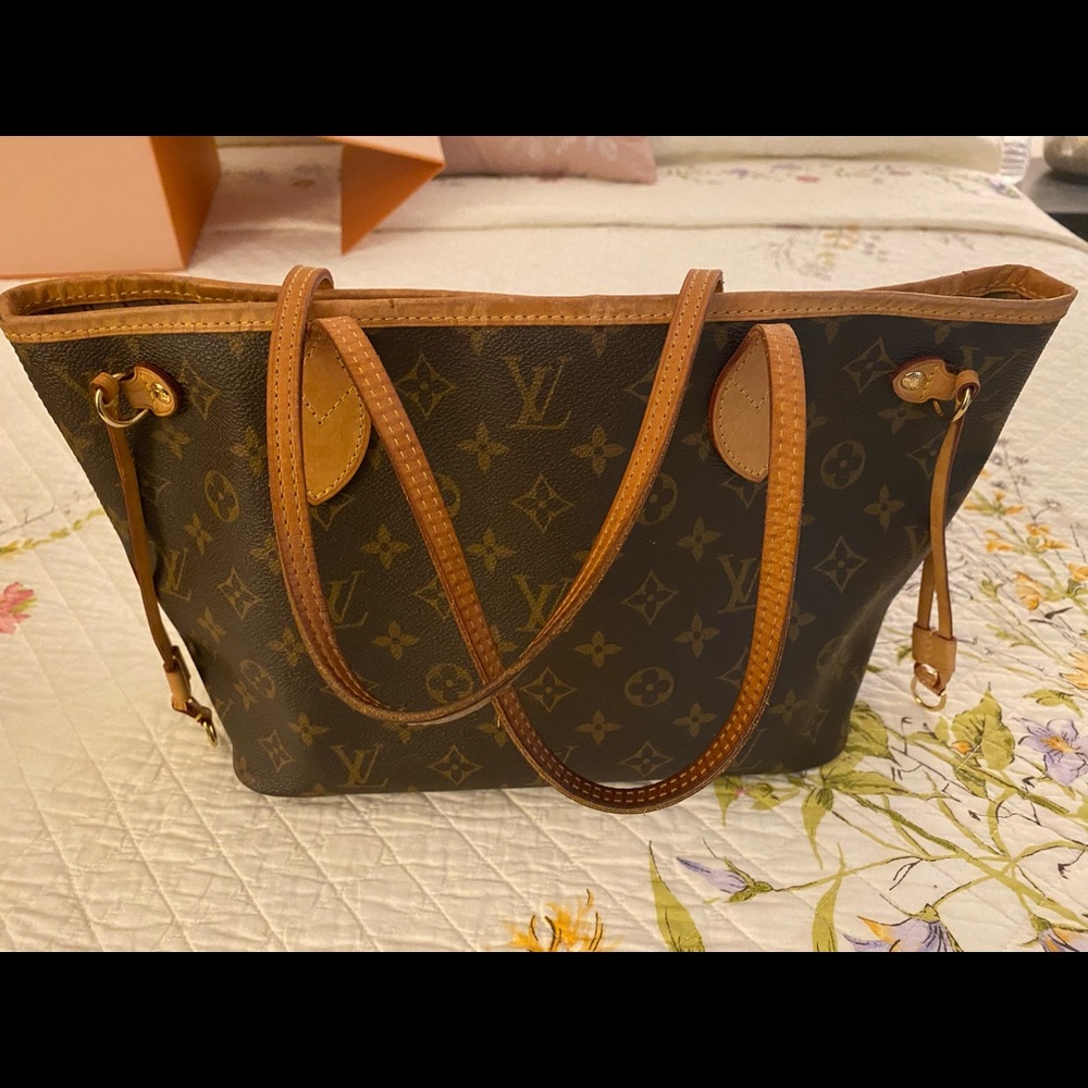 Louis Vuitton Neverfull PM